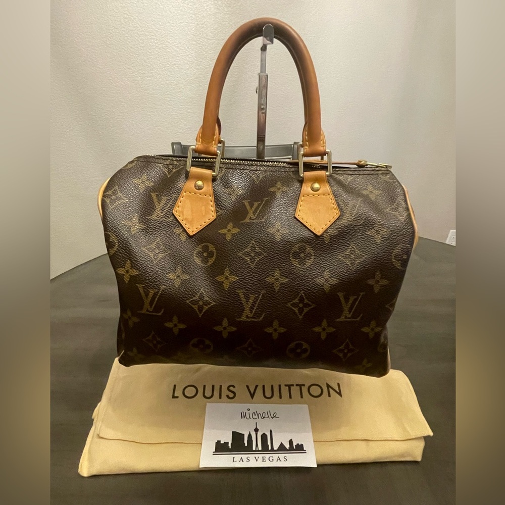 Authentic Louis Vuitton Speedy 25 Monogram